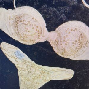 Elegant Cream Intimate Set